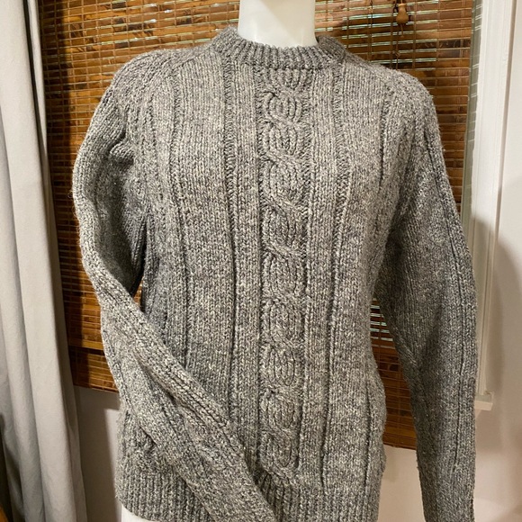 Hand Knit Sweater - Picture 3 of 4